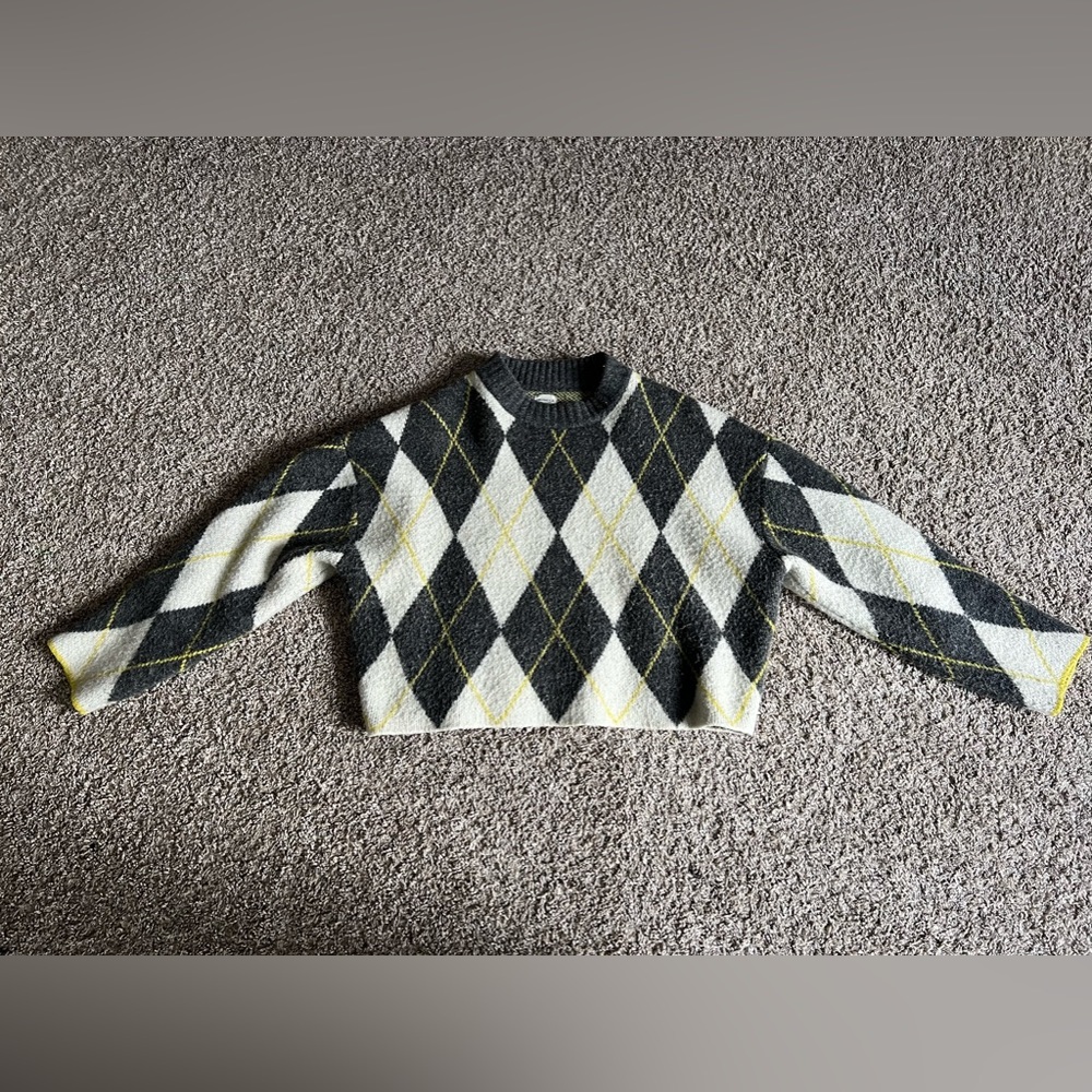 H&M x Pringle crop sweater